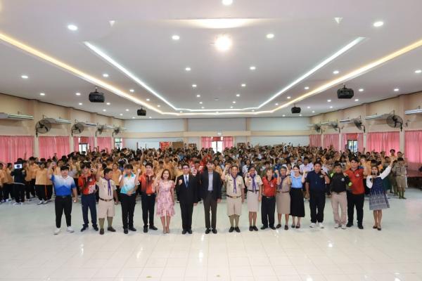 การจัดกิจกรรมอบรมและฝึกซ้อมแผนเผชิญเหตุแผ่นดินไหวและภัยพิบัติ โดยมีวัตถุประสงค์เพื่อให้นักเรียน ครู และบุคลากรทางการศึกษามีความรู้ ความเข้าใจ มีความพร้อมและมีทักษะในการปฏิบัติตนได้อย่างถูกต้อง สามารถเอาตัวรอดเมื่อเกิดเหตุการณ์แผ่นดินไหว